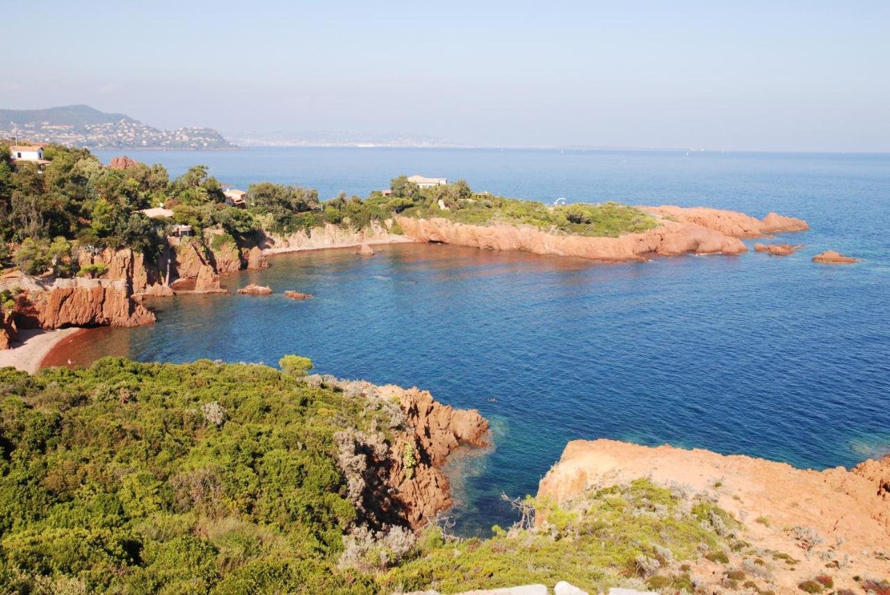 Agay Cap Esterel Le Hameau F2 Clim Plein Sud Dernier Etage Magnifique Vue Mer Saint-Raphaël Exteriér fotografie