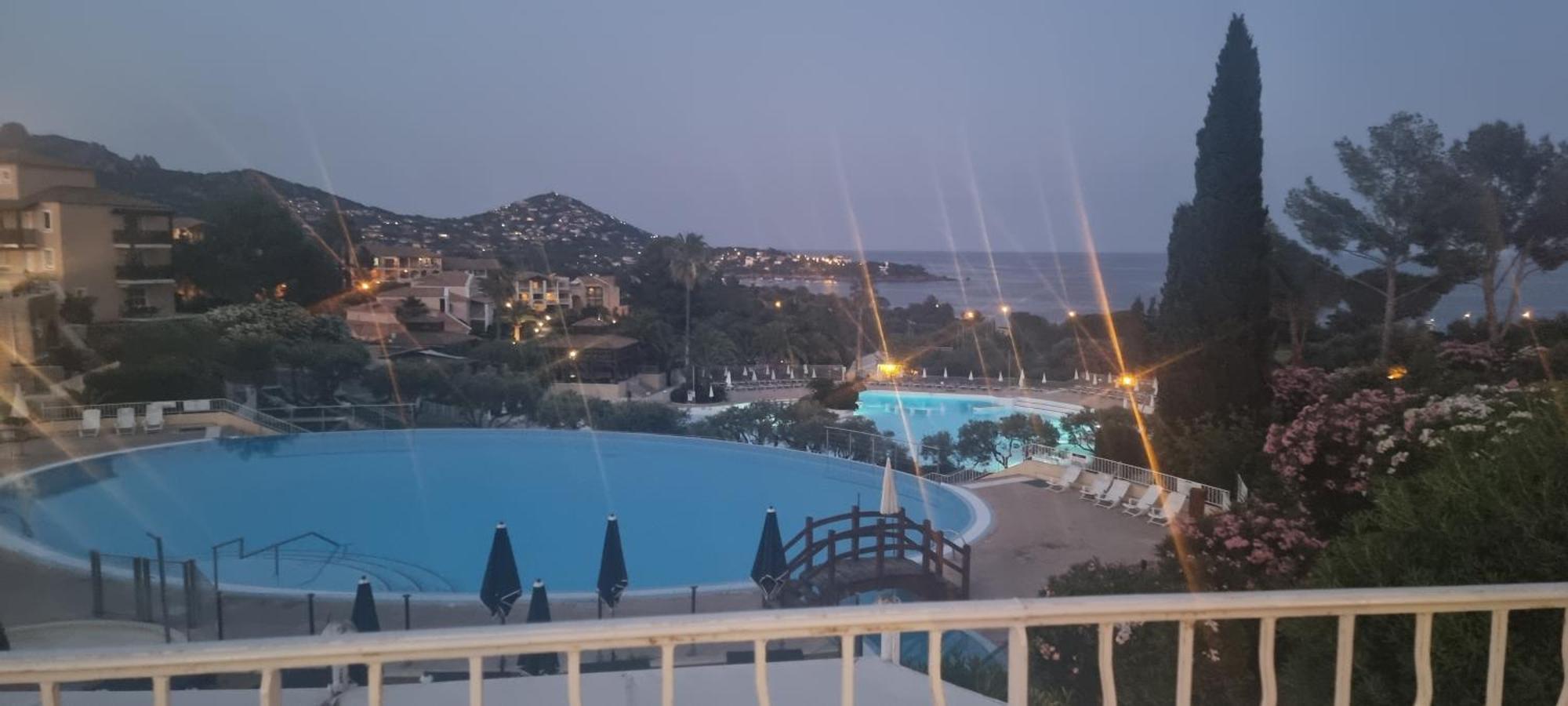 Agay Cap Esterel Le Hameau F2 Clim Plein Sud Dernier Etage Magnifique Vue Mer Saint-Raphaël Exteriér fotografie
