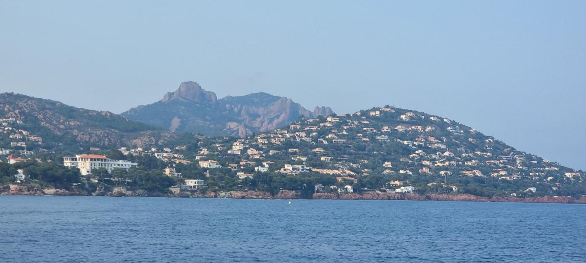 Agay Cap Esterel Le Hameau F2 Clim Plein Sud Dernier Etage Magnifique Vue Mer Saint-Raphaël Exteriér fotografie