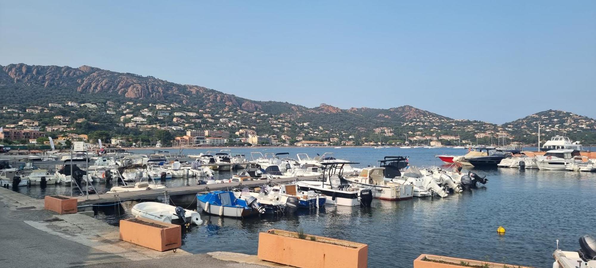 Agay Cap Esterel Le Hameau F2 Clim Plein Sud Dernier Etage Magnifique Vue Mer Saint-Raphaël Exteriér fotografie